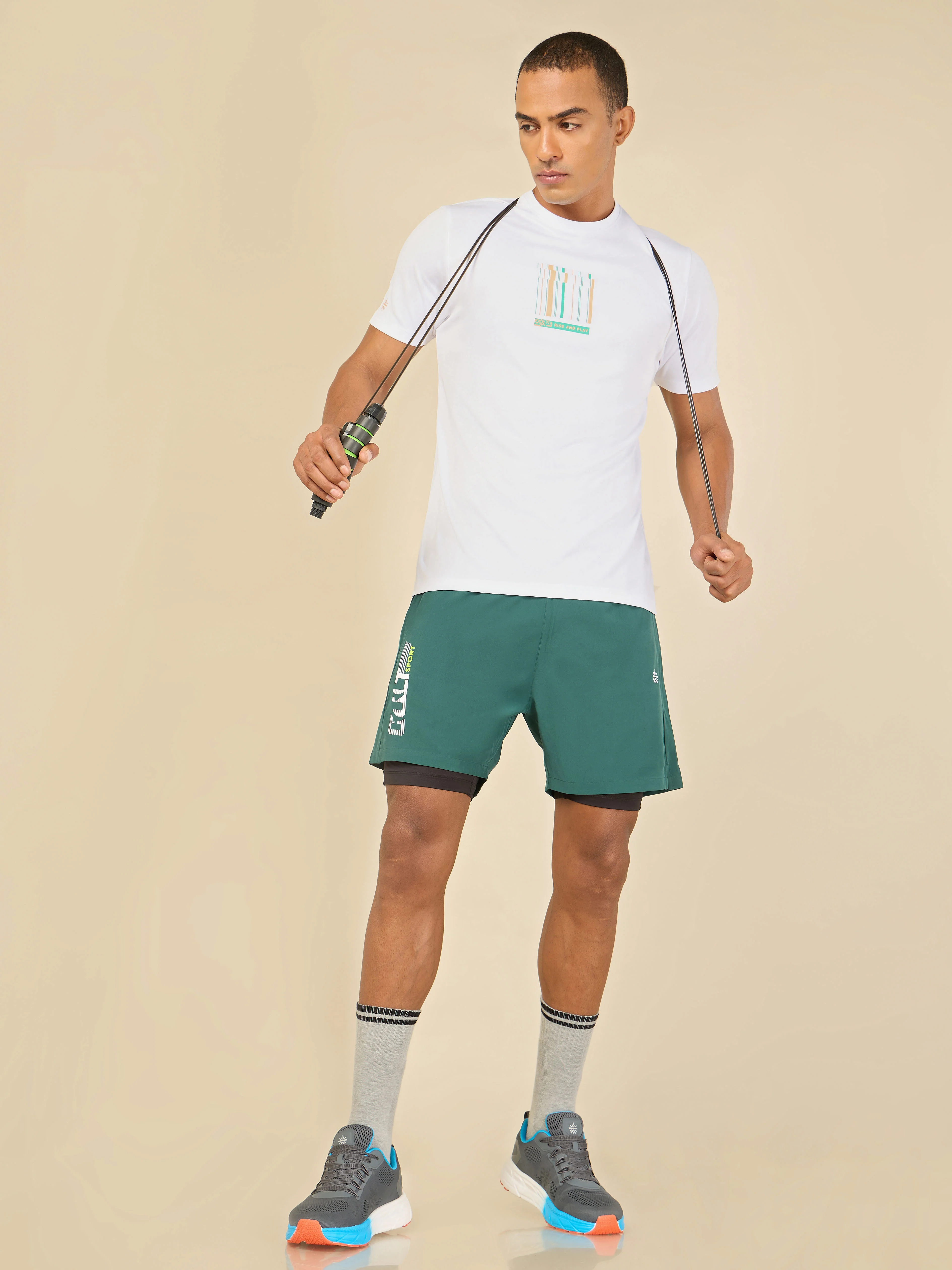 Active T-shirt with Minimal Graphic - Image 2