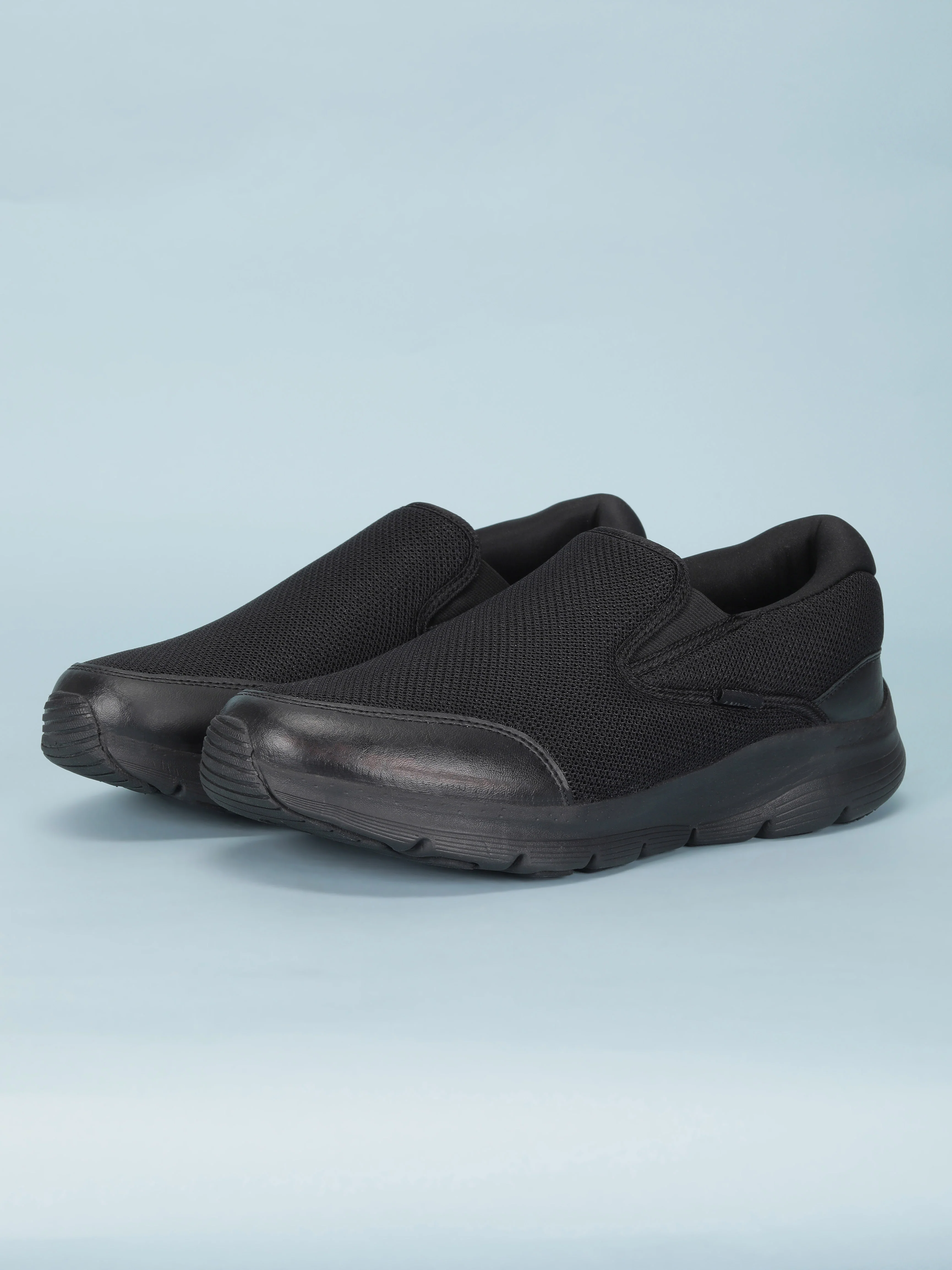 Avant Men's AirCruise Slip-On Walking Shoes - Black - Image 12