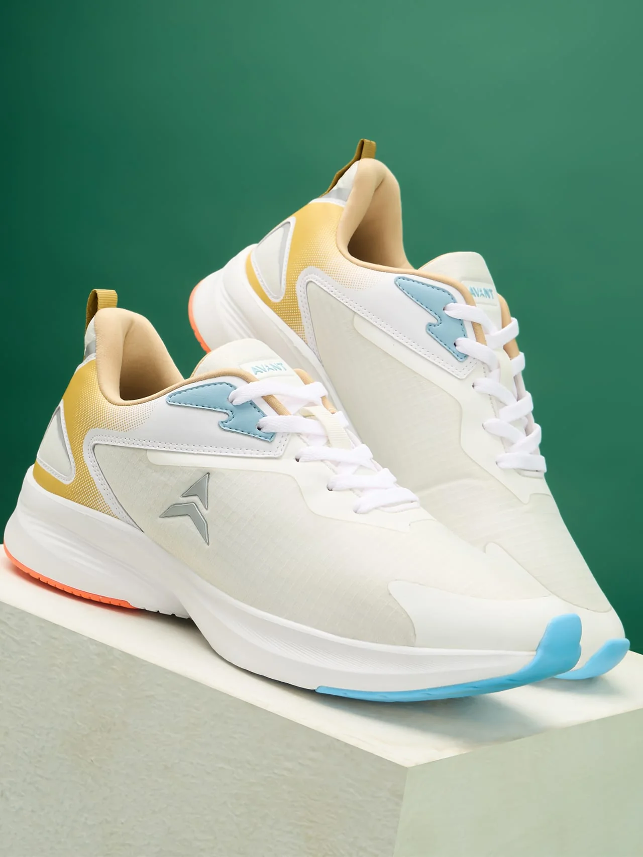 Avant Men's Delux Running Shoes - White/Gold - Image 12