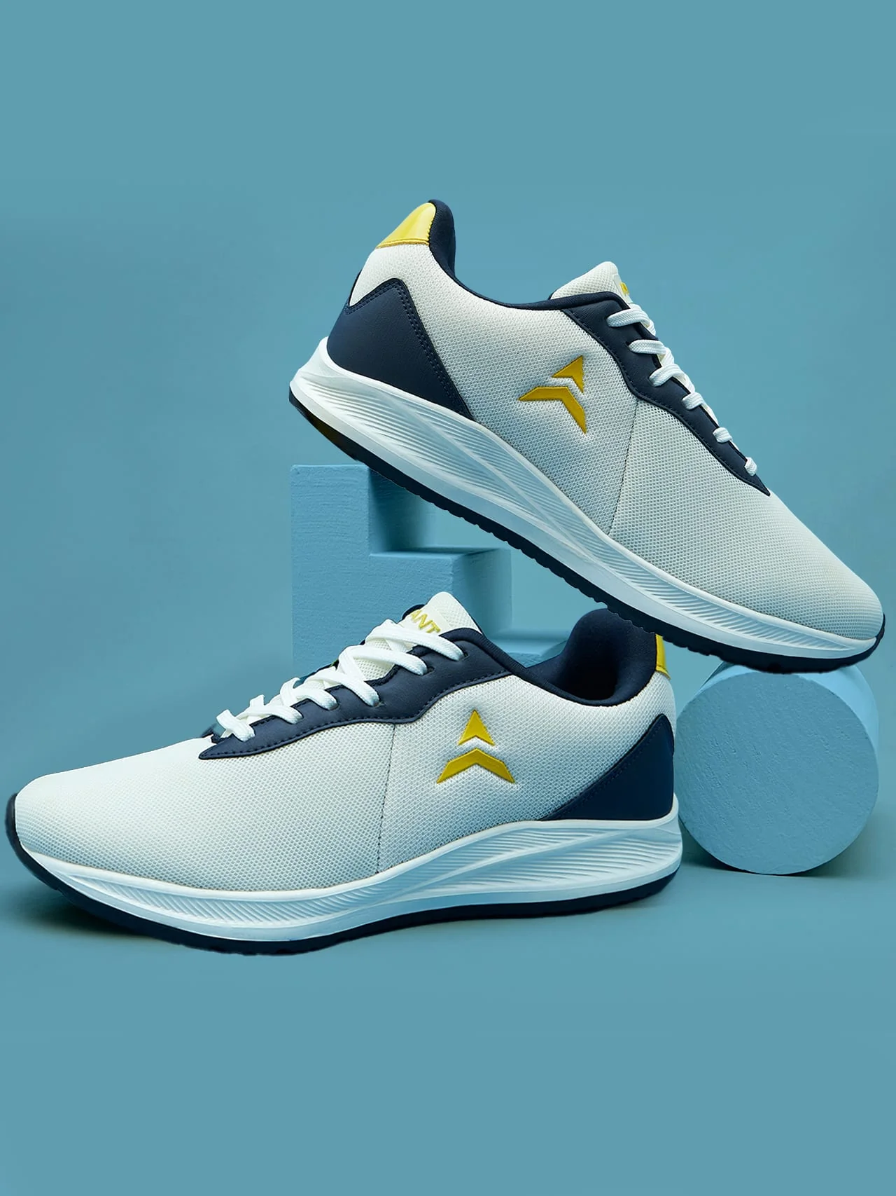 Avant Men's Mach Walking Shoes-White/Navy