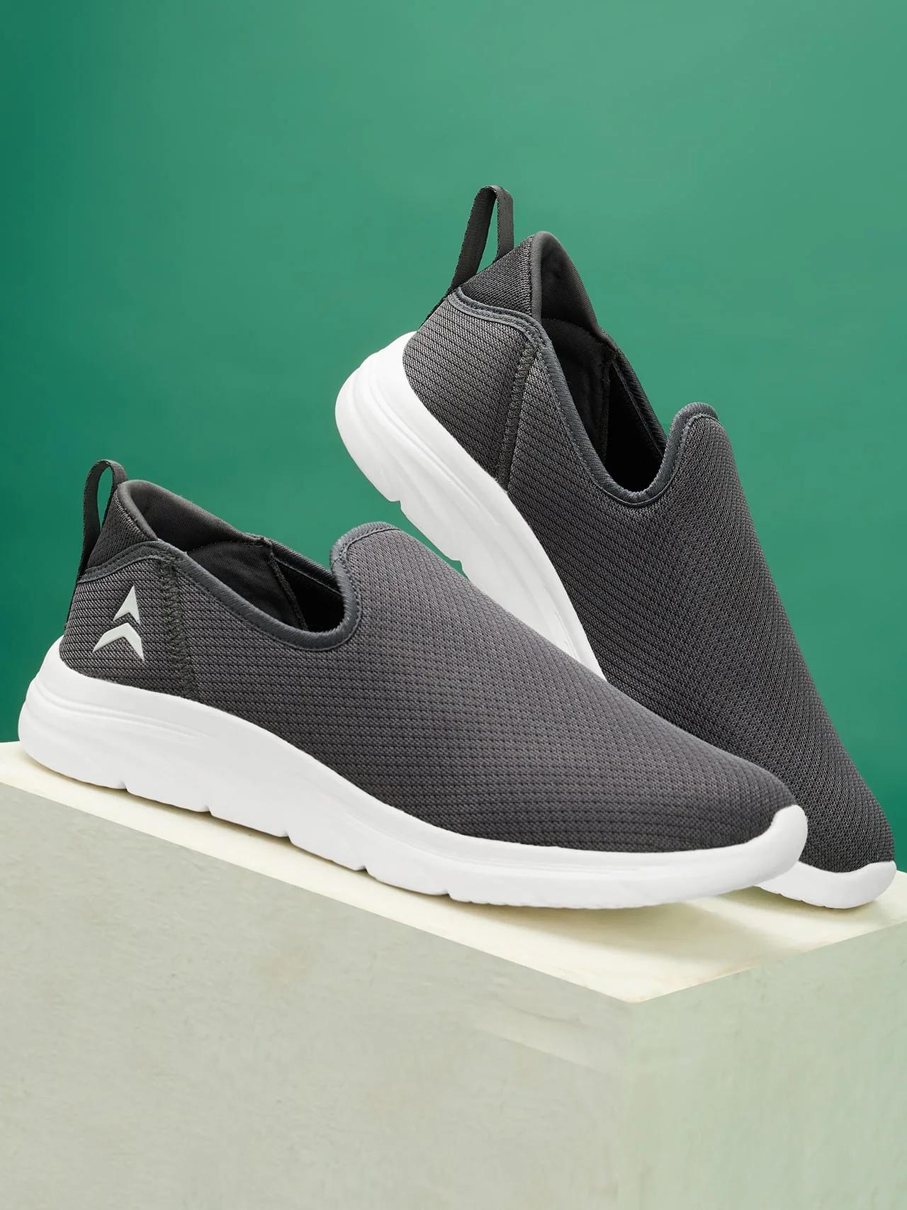 Avant Men's Nest Slip-On Walking Shoes - D.Grey