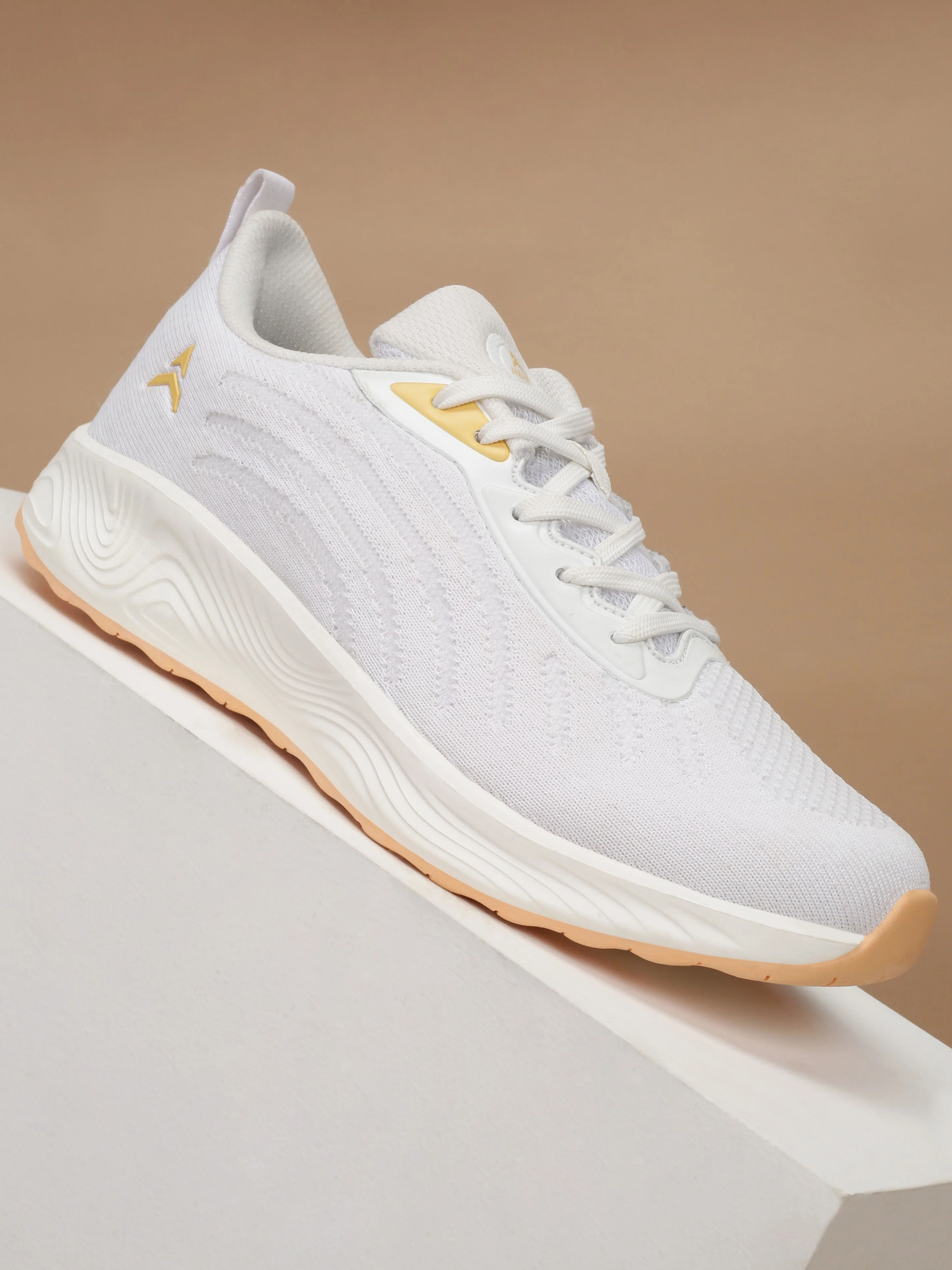 Avant Women's Zova Casual Shoes - Off White