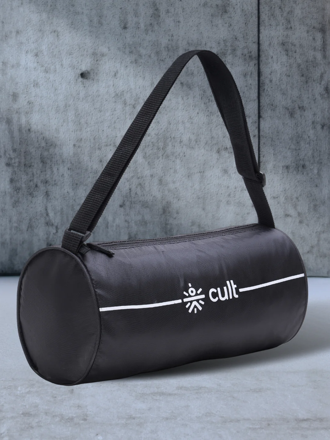 Compact 12L Gym Bag with Shoulder Strap & 500ml Shaker Bottle with Mixer Ball Black - Image 2