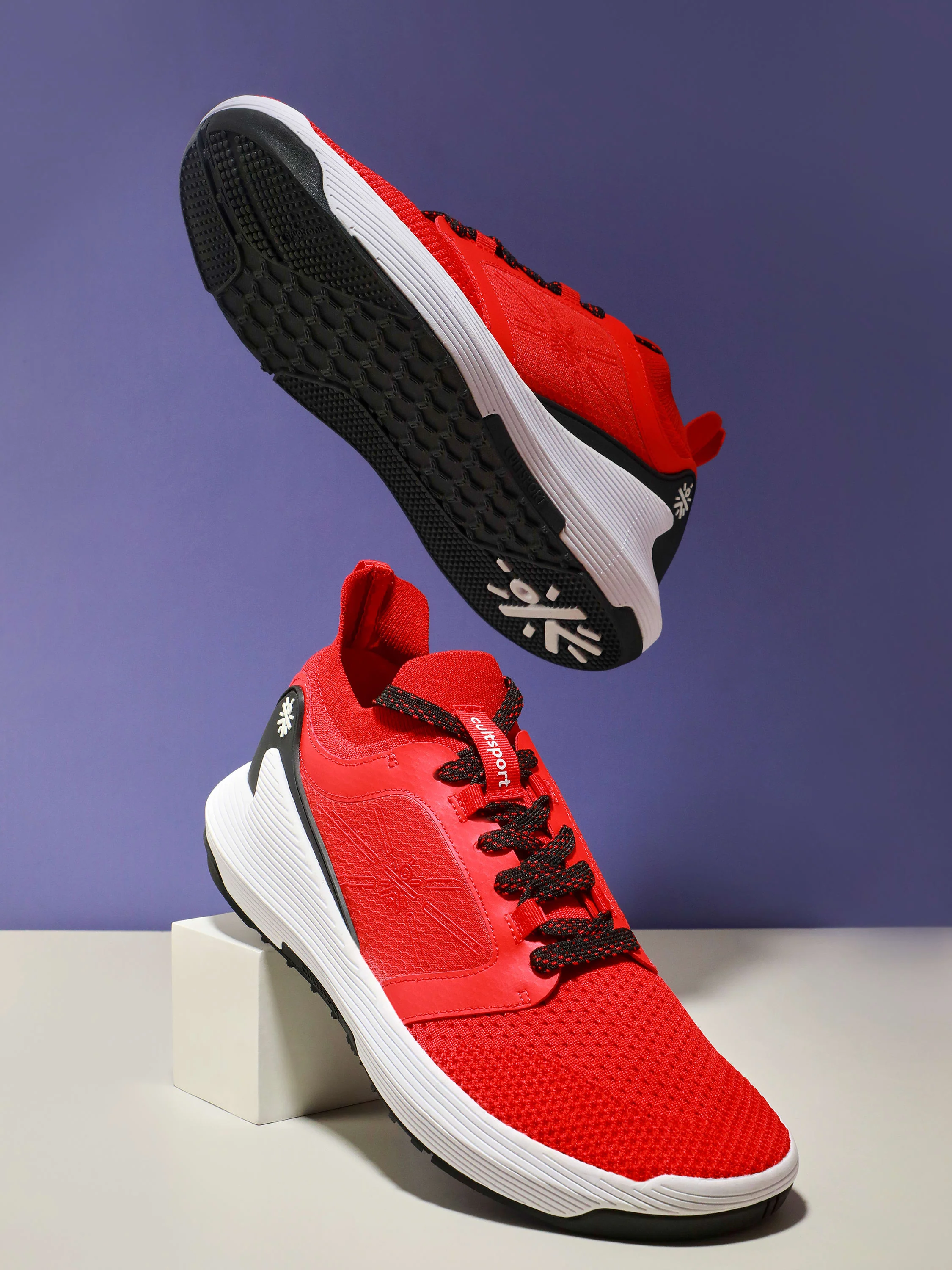 cult Crosstrain Men Training Shoes - Red