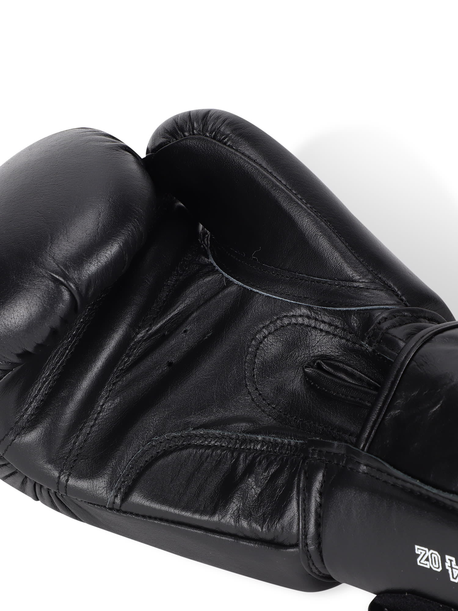 cult.fit Boxing Gloves - 8Oz - Image 5
