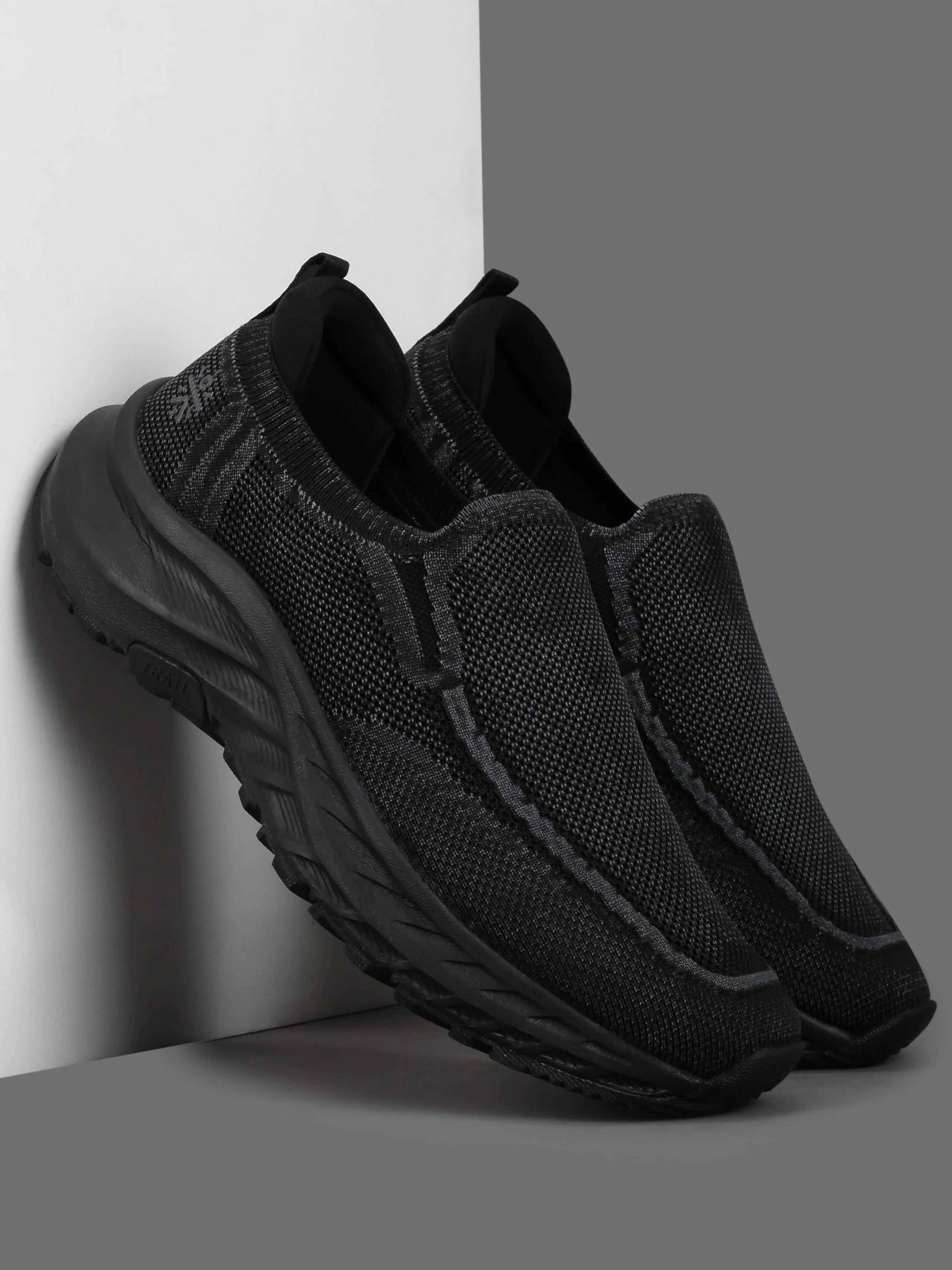 cult Men's Fleeter Slip-On Shoes - Black