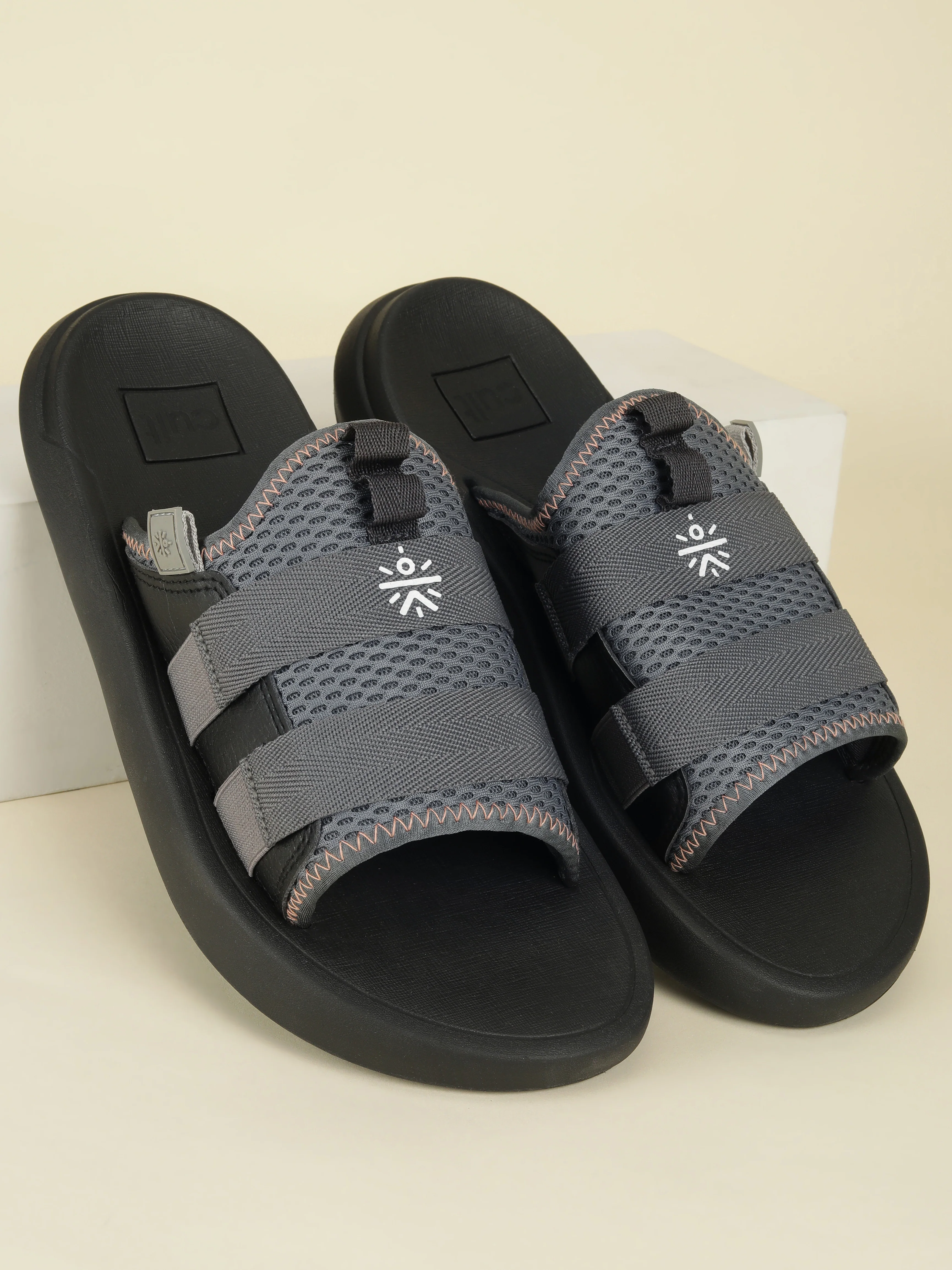 cult Men's Koios Sliders - Black