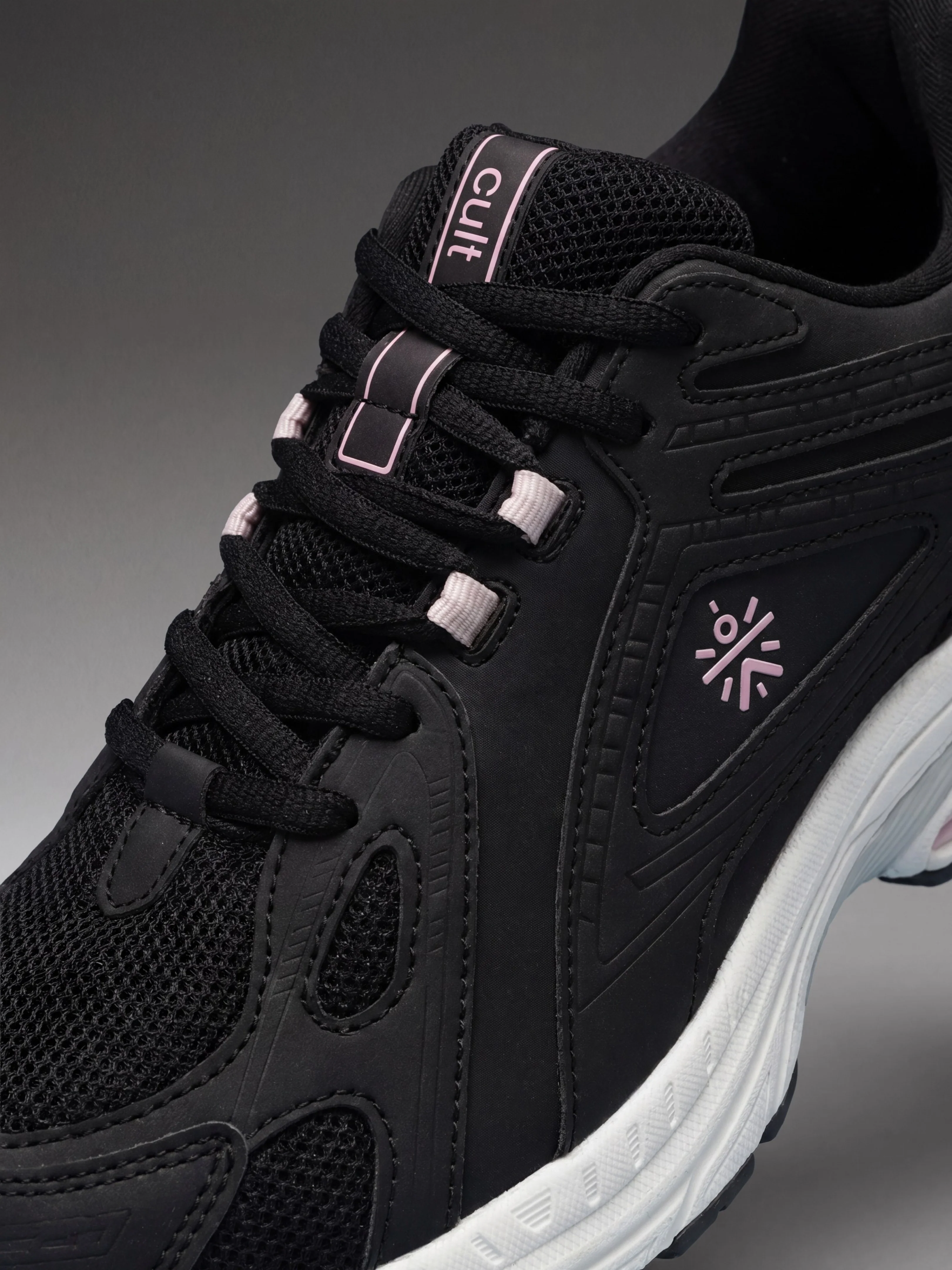 cult Women's GlideSync Sneakers - Black - Image 10