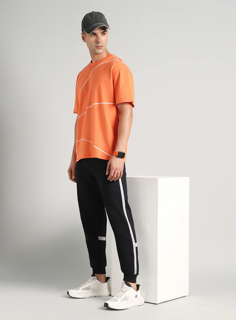 Men's Black Courtside Sporty Joggers - Image 2