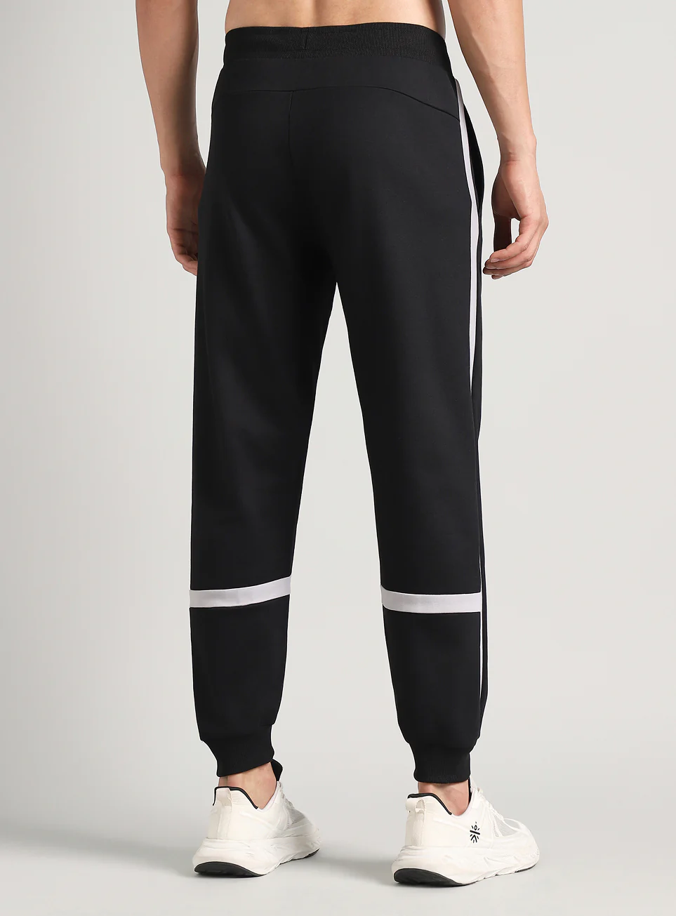 Men's Black Courtside Sporty Joggers - Image 6