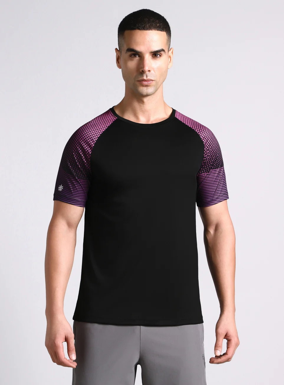 Men's Black Pop Up Training Essential T-shirt - Image 4