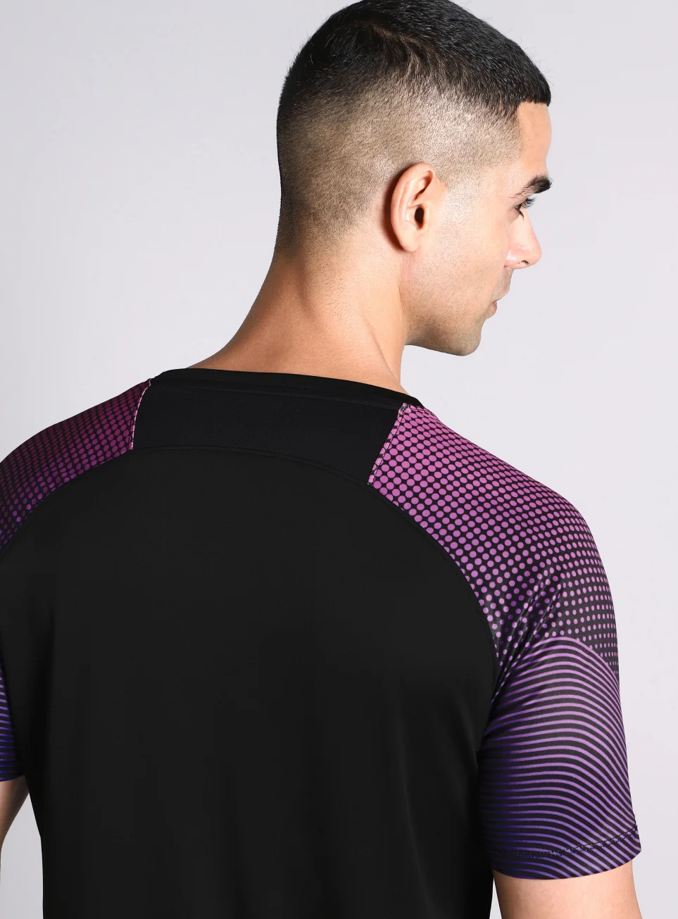 Men's Black Pop Up Training Essential T-shirt - Image 8