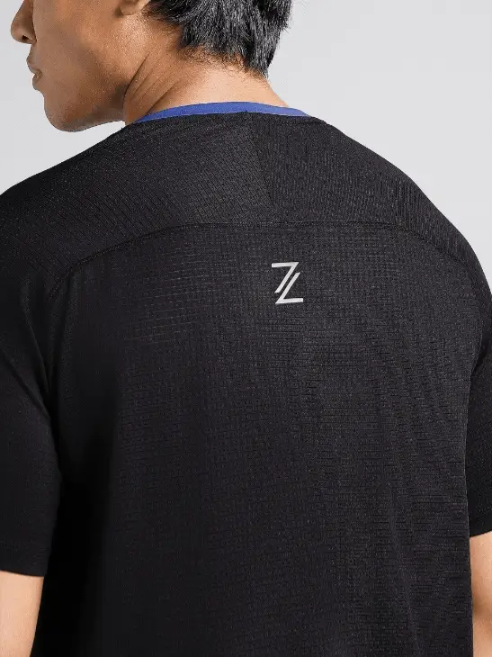 Men's Black Ultra Runner's Technical Knit T-shirt - Image 10