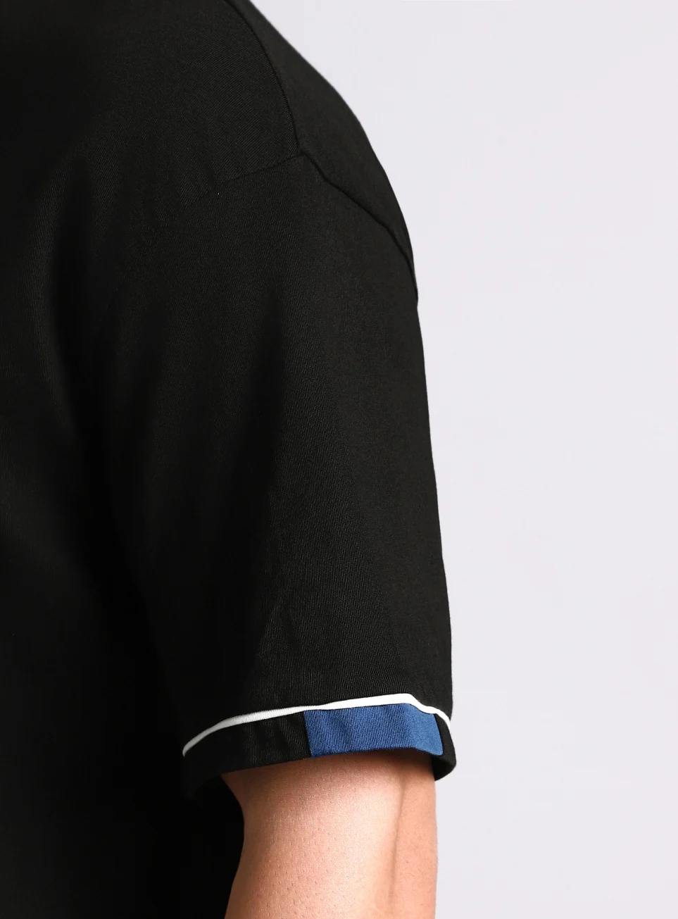 Men's Black V-Man Relaxed Fit Graphic T-shirt - Image 8