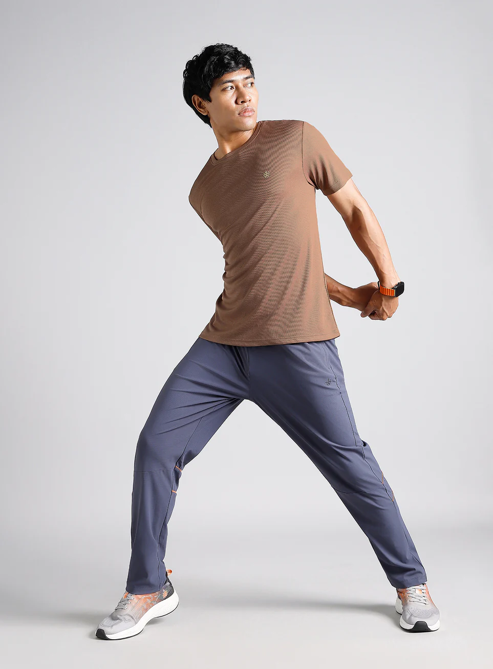Men's Brown Train All FLY-DRY™ T-Shirt - Image 2