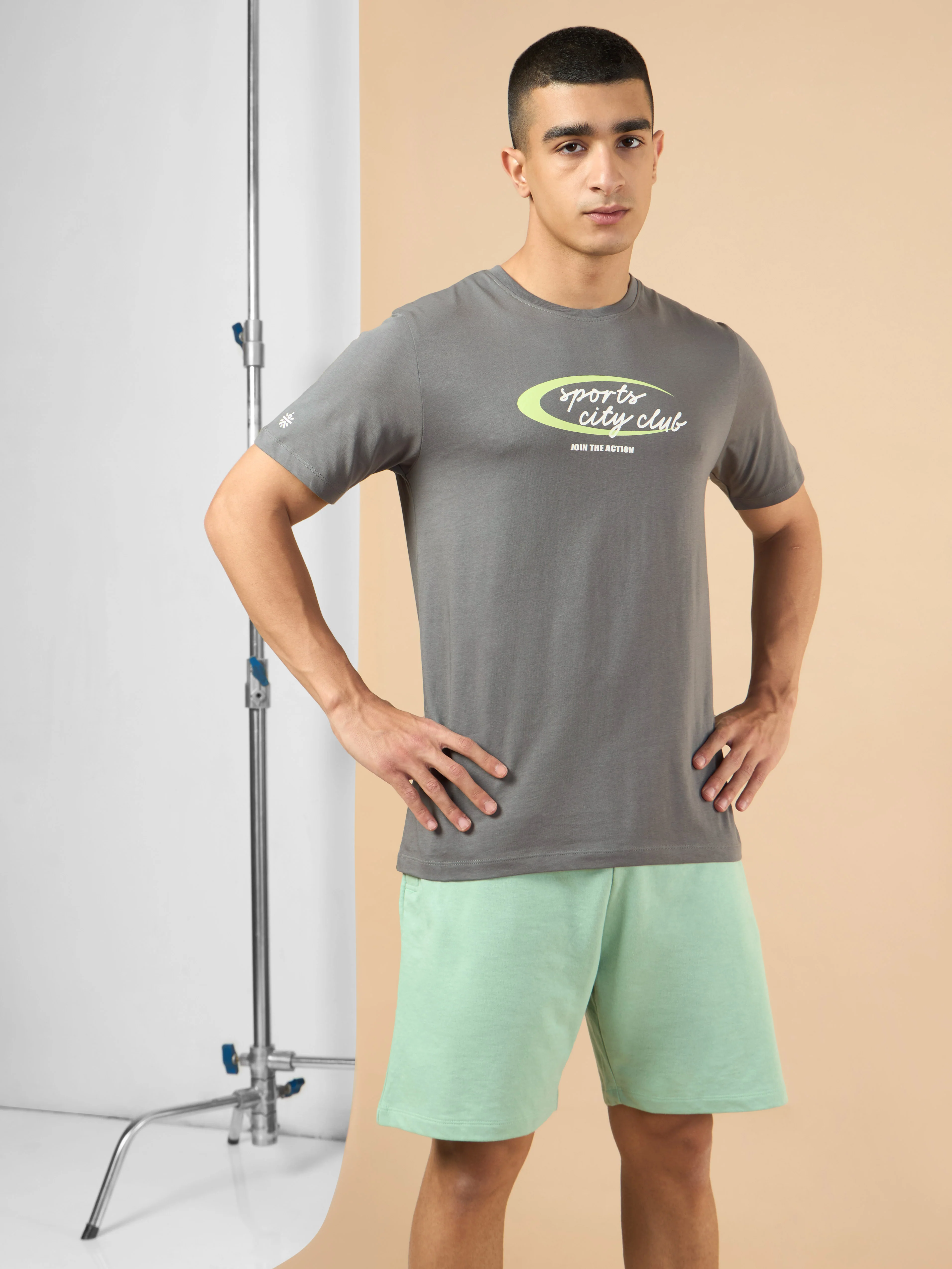 Men's Dark Grey Sports City Club Graphic T-shirt
