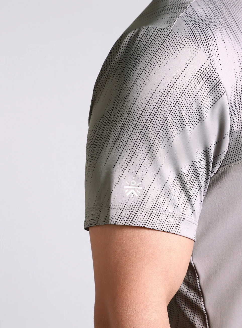 Men's Grey Urban Camo Run Pacer T-shirt - Image 8