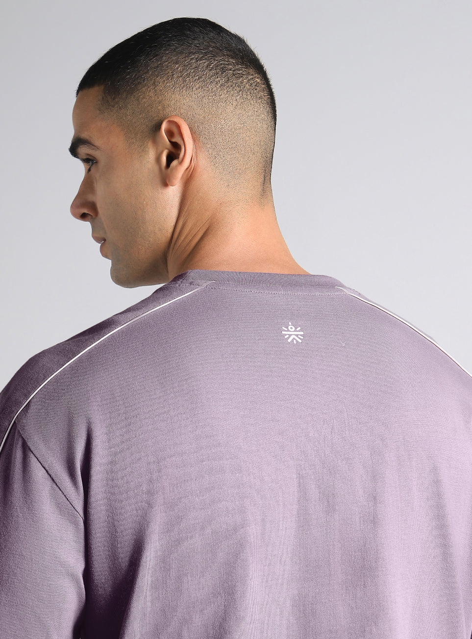 Men's Purple Colorblock Sporty Oversized Fit T-shirt - Image 8