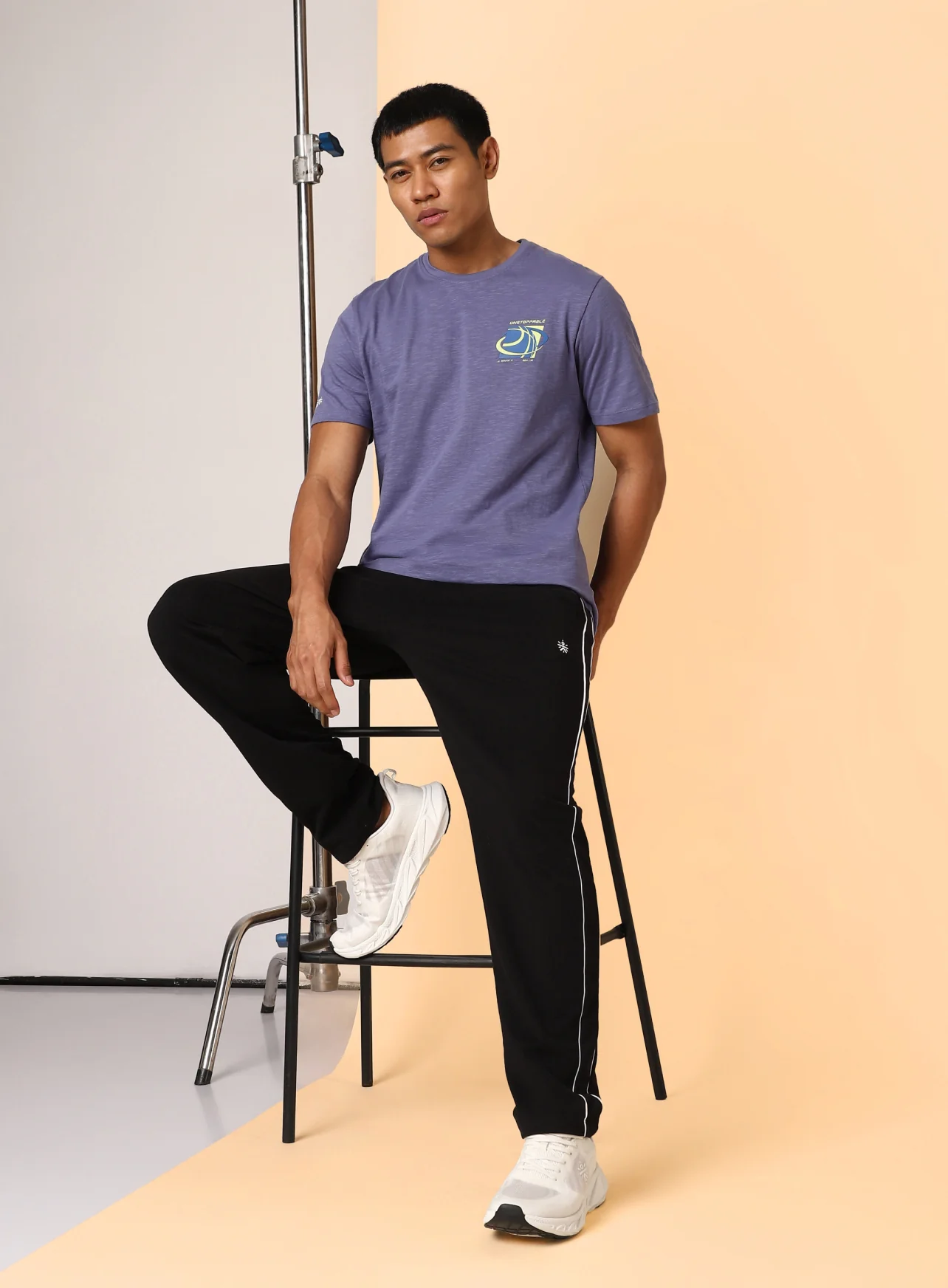 Men's Purple Unstoppable Typo T-shirt - Image 2
