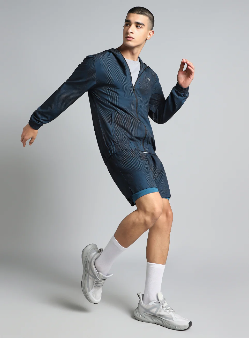 Men's Teal Urban Camo Run Lightweight Jacket - Image 2