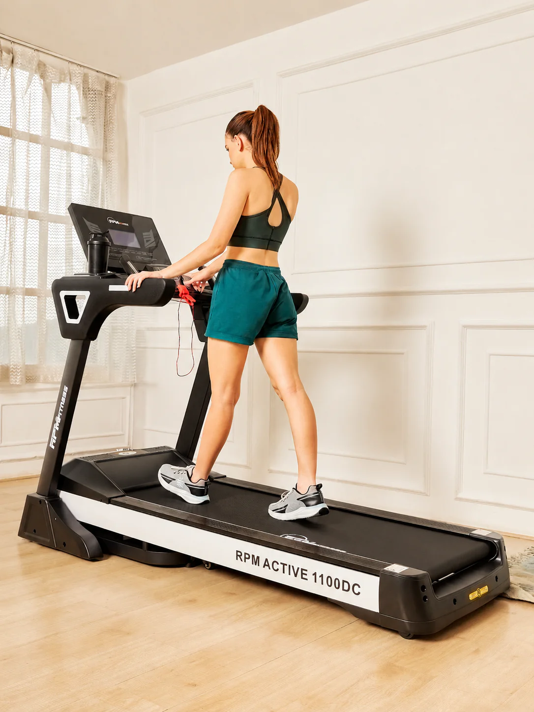 RPM Active1100DC 6 HP Peak Treadmill | 15-level Auto-Incline | Max Weight-140kg | Max Speed-18kmph (with 6 Months extended warranty)