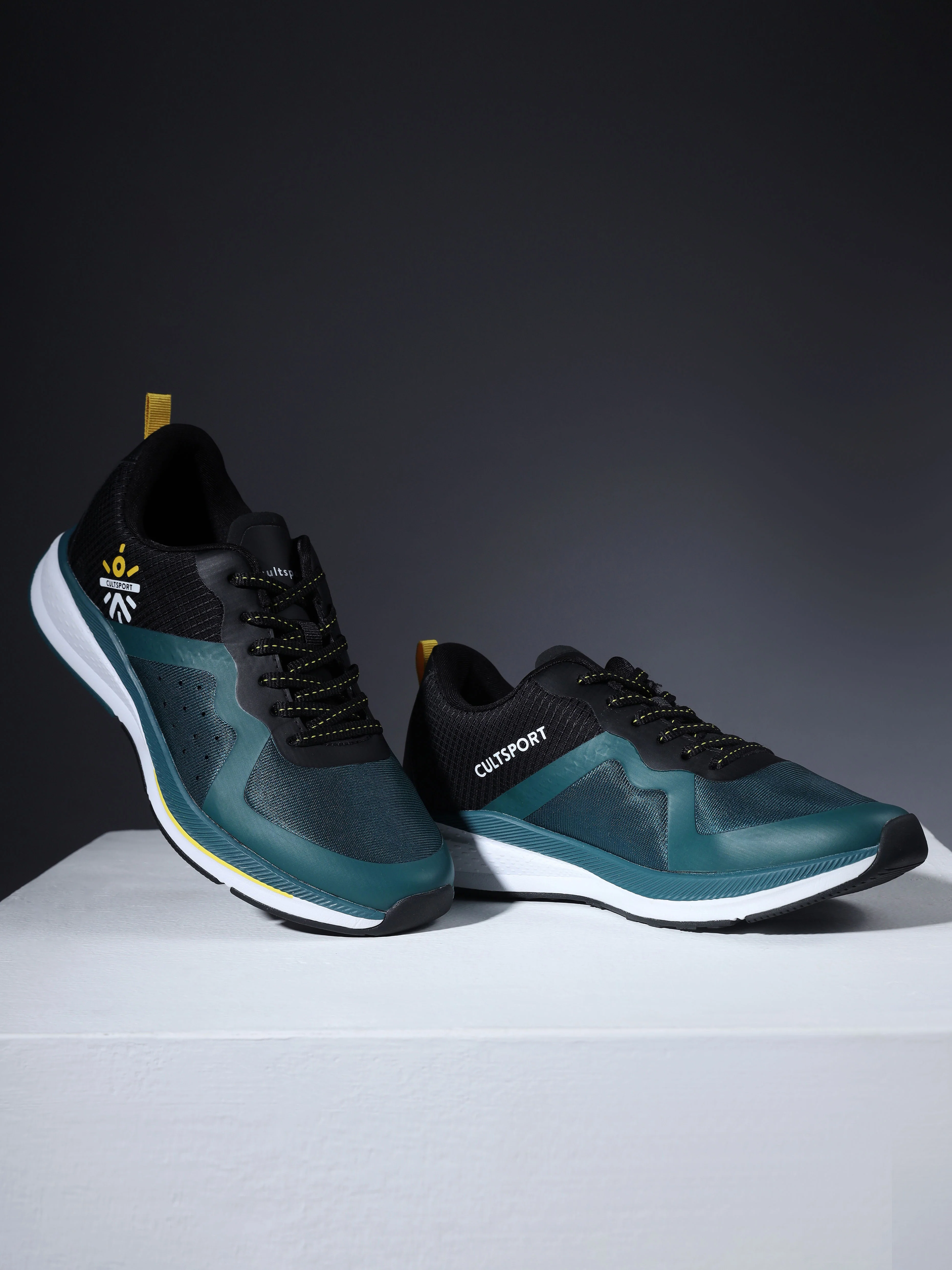 cult Speedster Women Running Shoes - Black/ Dark Teal