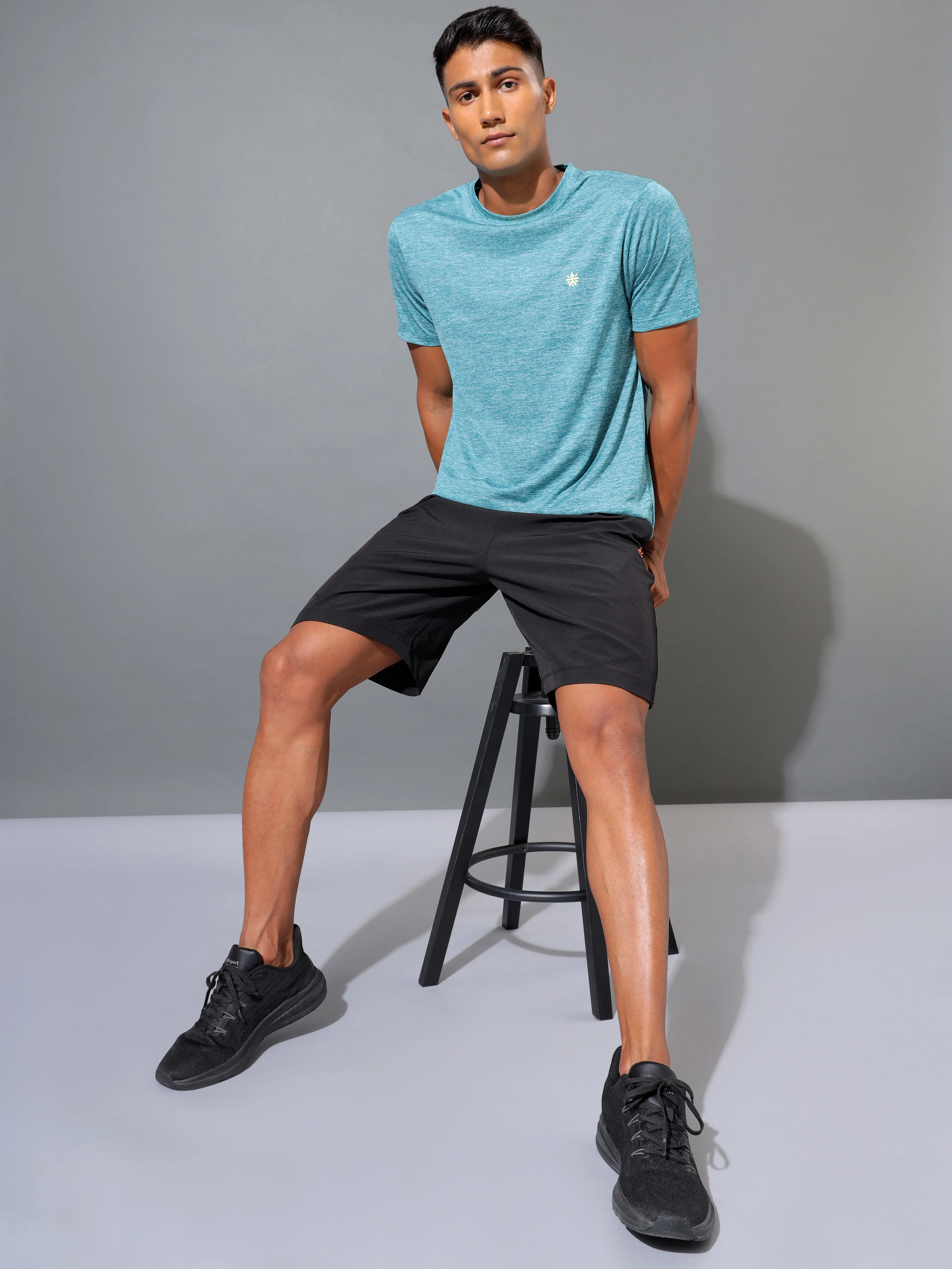 Textured Performance Logo T-shirt - Image 2