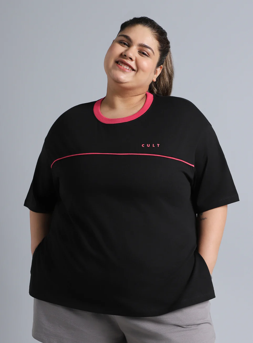 Women's Black Cult Classic Oversized Fit Plus Size T-shirt