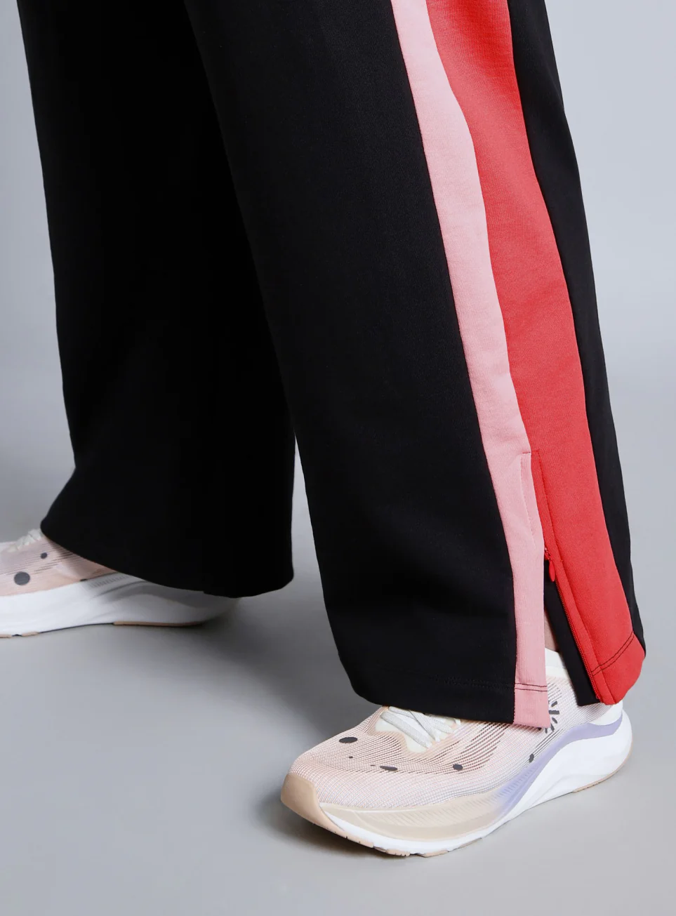 Women's Black High Slit Straight Fit Plus Size Trackpants - Image 8