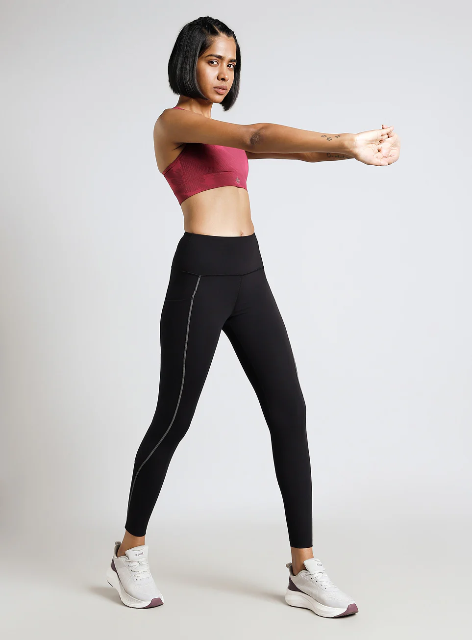 Women's Black Hyper Vent Running COMFlex Tights - Image 2