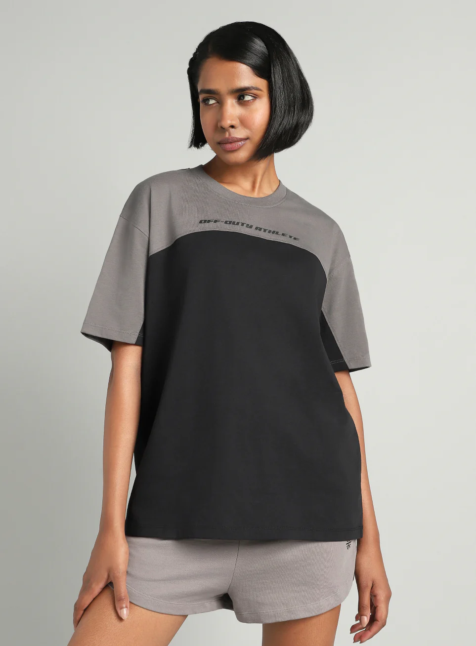 Women's Black Offbeat Colorblock Oversized Fit T-shirt
