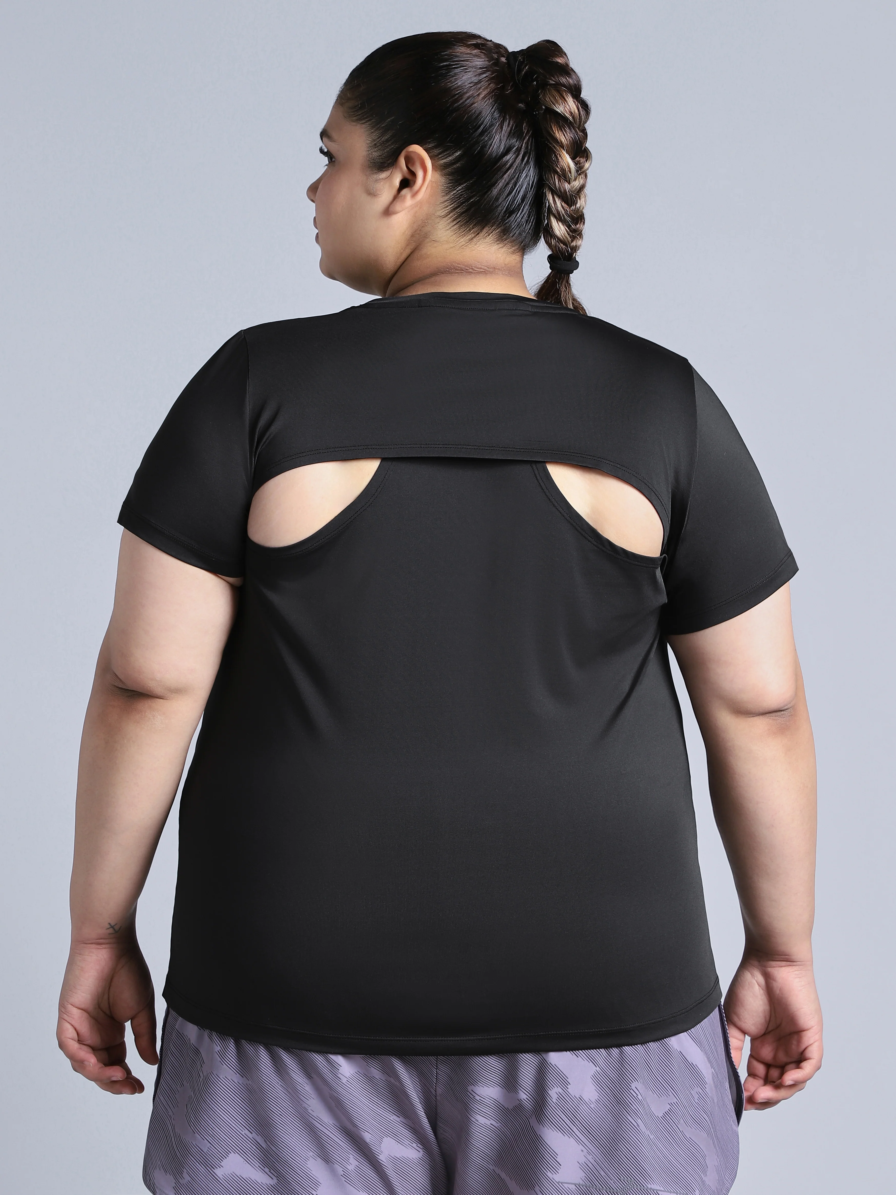 Women's Black Plus Size Back Vent Training Tee