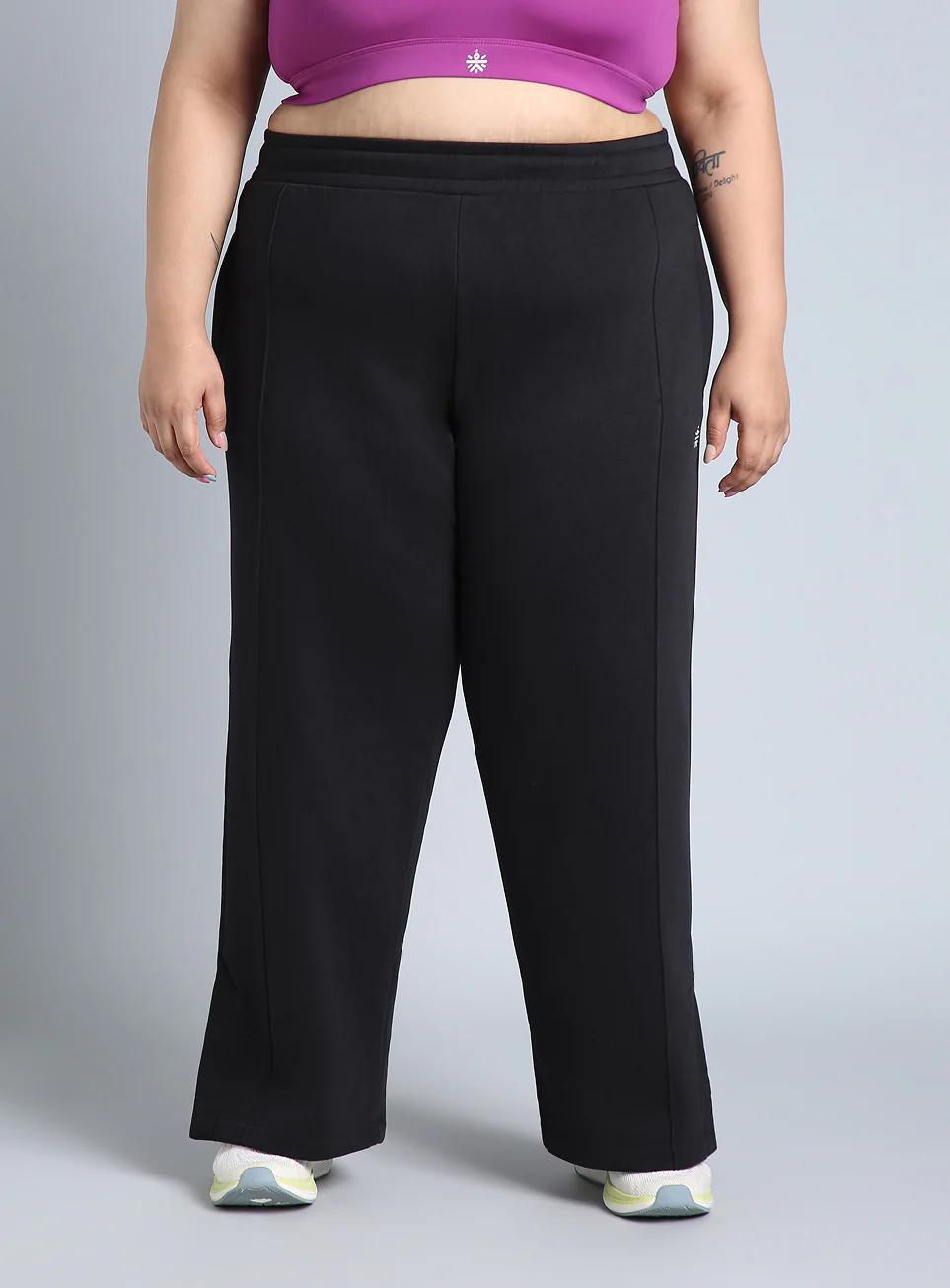 Women's Black Plus Size Everyday Cotton Trackpants - Image 4