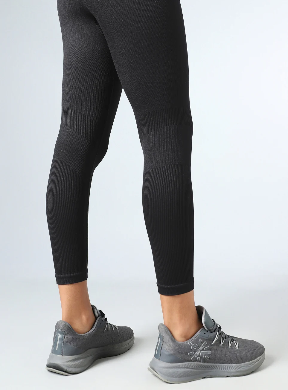 Women's Black Sculpt Fit Seamless Tights - Image 7