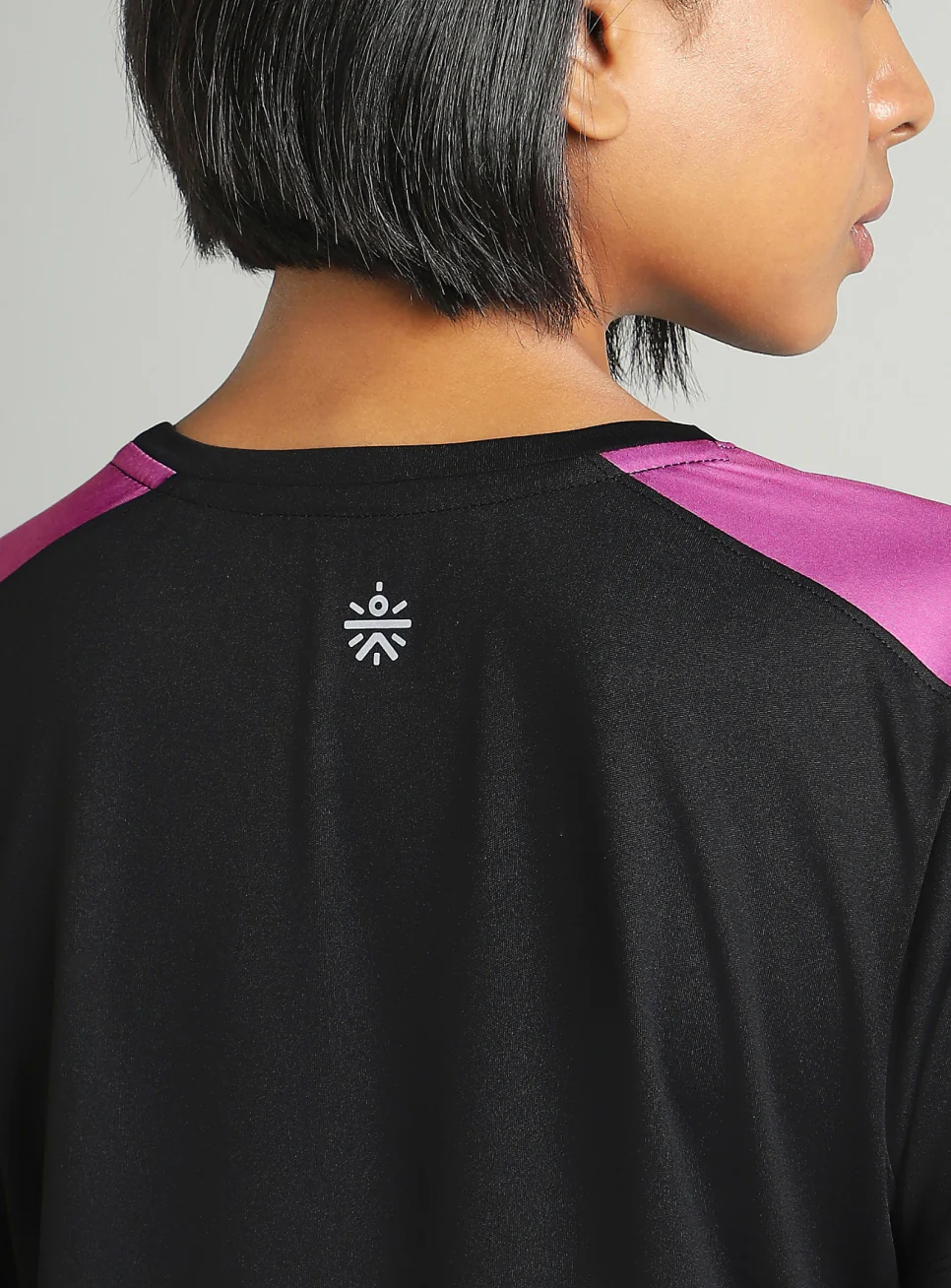 Women's Black Shoulder Pop Active T-shirt - Image 8