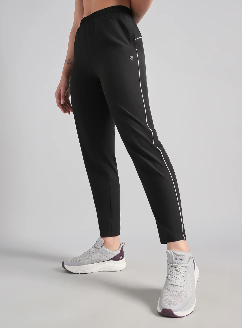 Women's Black Sprint Trackpant
