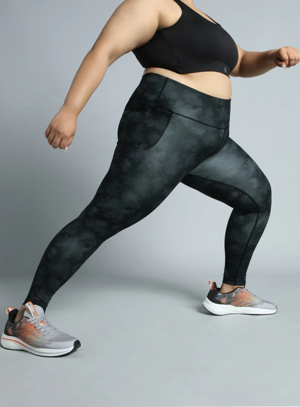 Women's Black Training Essential Plus Size Printed Tights