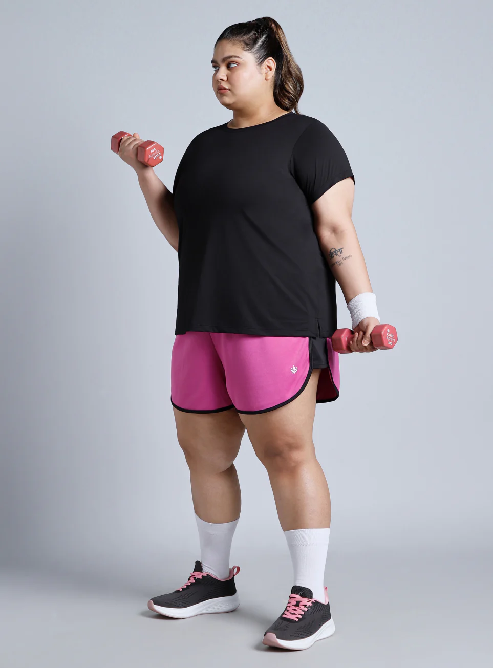 Women's Black Training Essential Plus Size Regular Fit T-shirt - Image 3