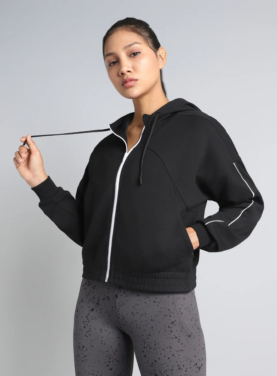 Women's Black Workout Essential Cropped Jacket