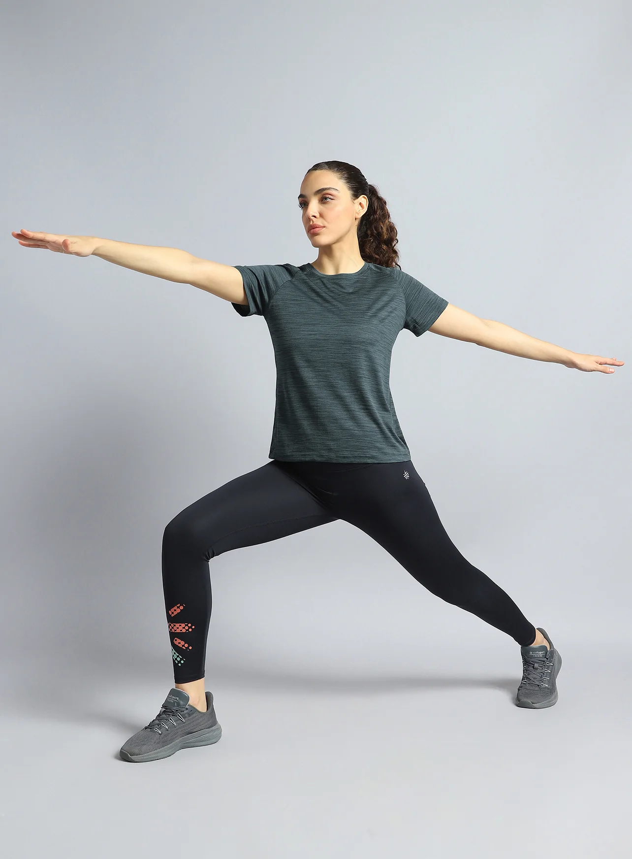 Women's Dark Grey Training Elevate Sculpt T-shirt - Image 2