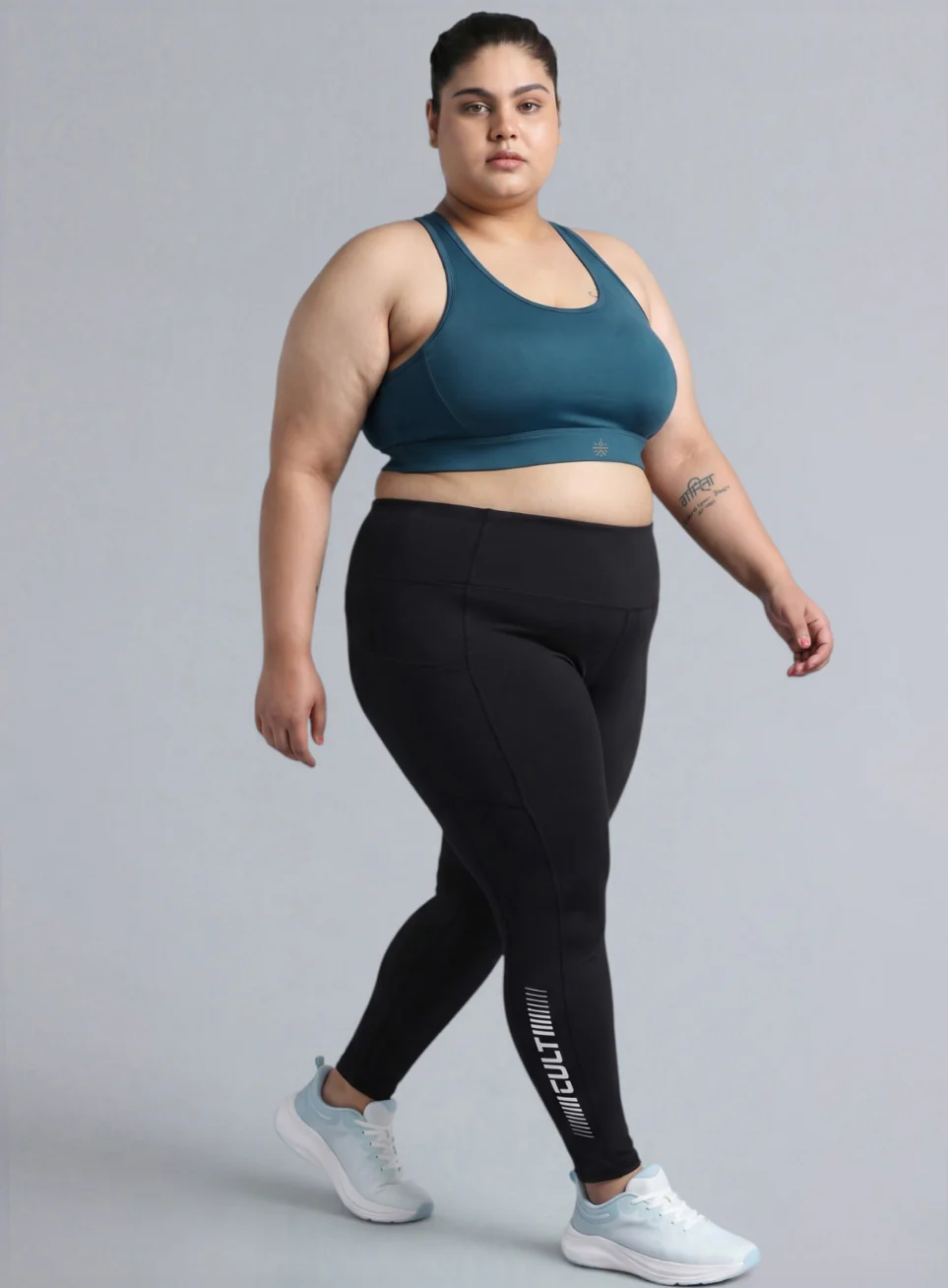 Women's Green Racer Back Hook Running High Support Plus Size Sports Bra - Image 3