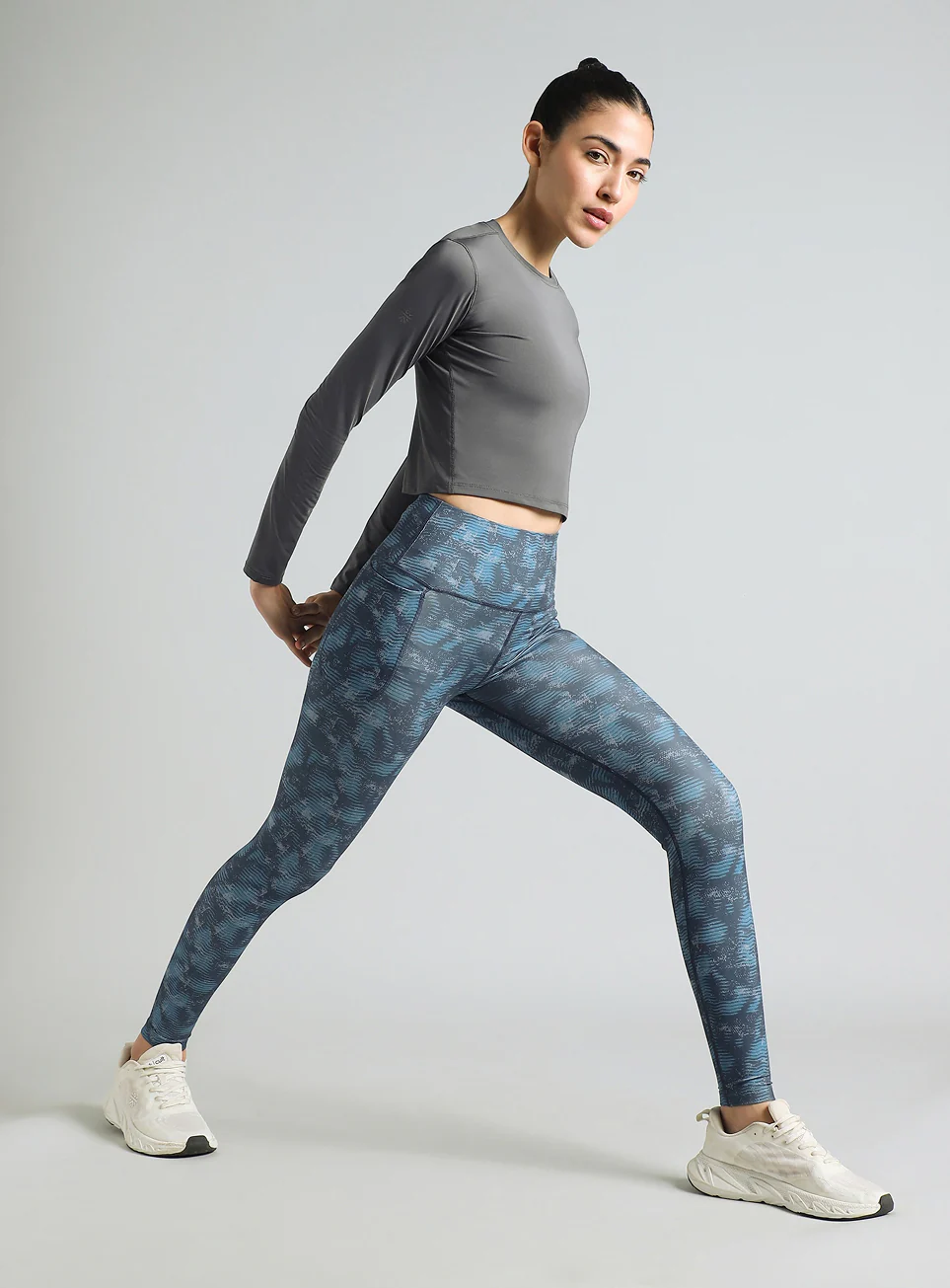 Women's Grey Runner's Escape T-shirt - Image 3