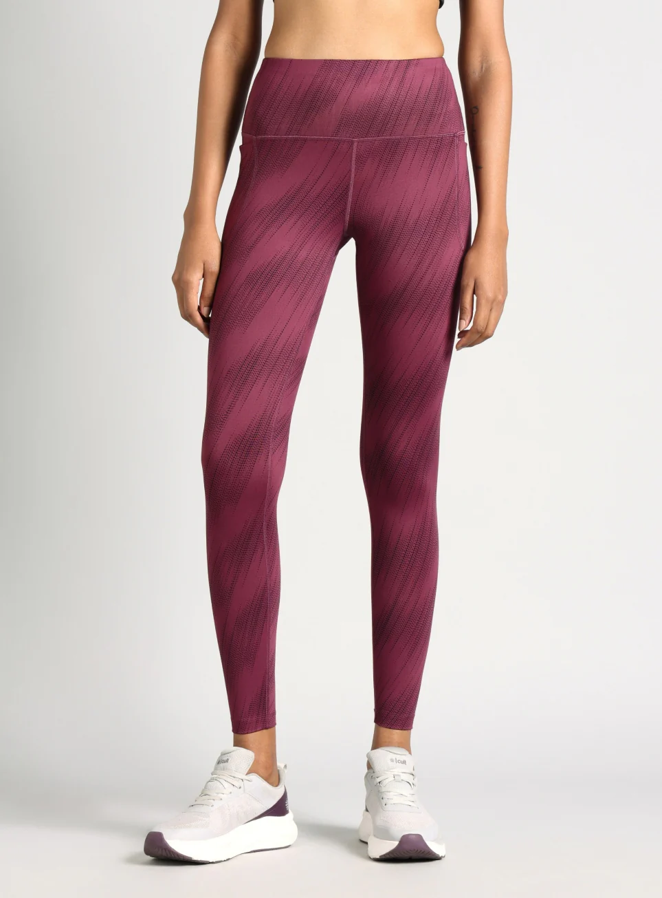 Women's Maroon Train All Day Printed COMflex Tights - Image 4