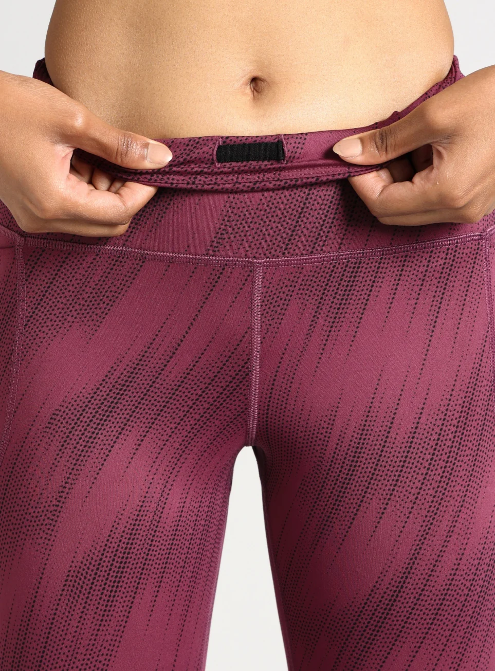 Women's Maroon Train All Day Printed COMflex Tights - Image 9