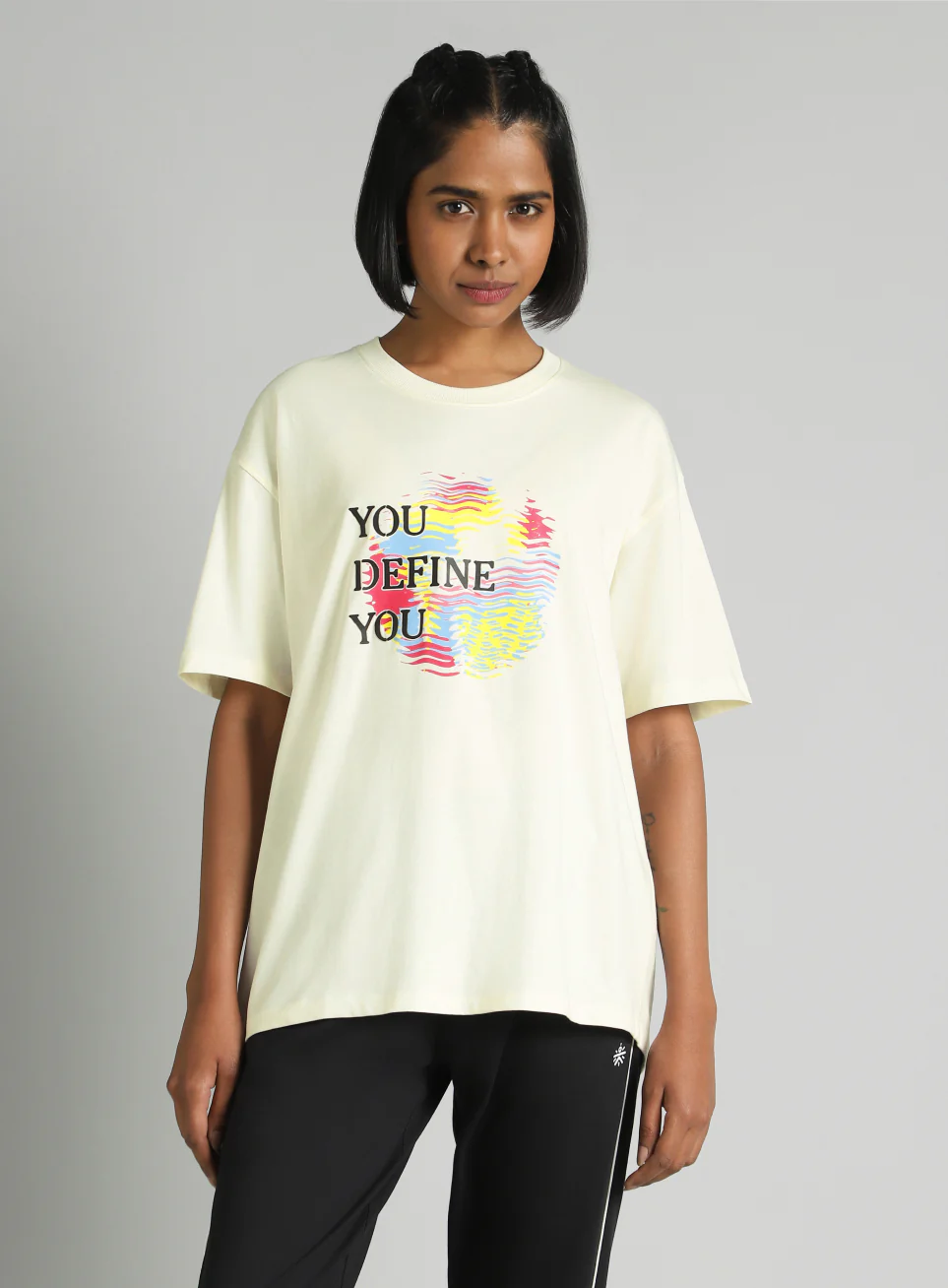 Women's Off White Graphic Oversized Fit T-Shirt - Image 4