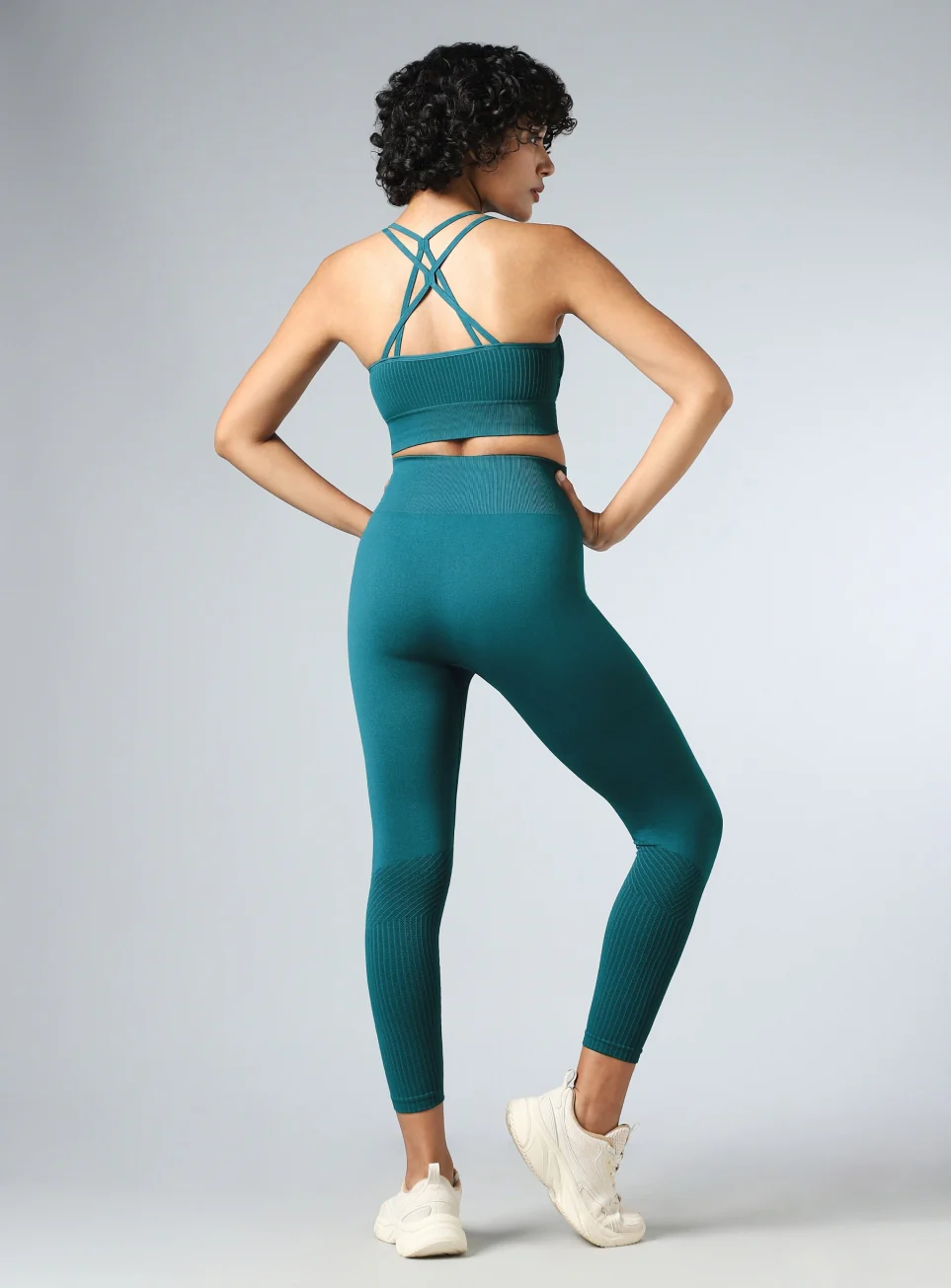 Women's Teal Powerflow Medium Support Seamless Bra - Image 3