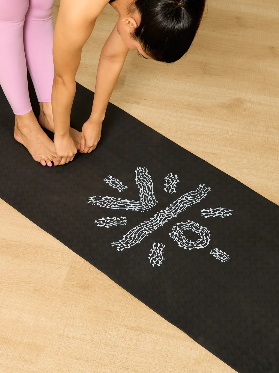 CULT TPE Yoga Mat 6mm with Carry Bag & Strap Eco-Friendly, Non-Slip, Lightweight & Durable Exercise Mat for Yoga, Pilates, Meditation & Home Workouts Black - Image 6